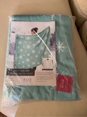 New Snowflake Knit Throw Blanket
